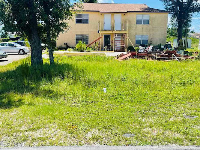 506 N 11th #B Panama City, FL 32404
