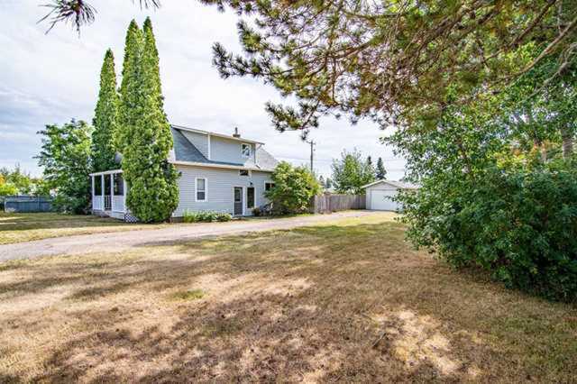 4711 50 Ave Alix, AB T0C 0B0