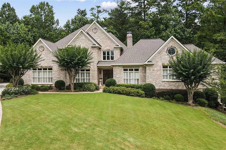 135 Dunwoody Creek Ct Sandy Springs, GA 30350