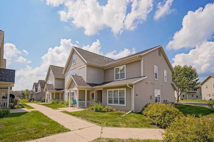 252 S Musket Ridge Dr #3 Sun Prairie, WI 53590