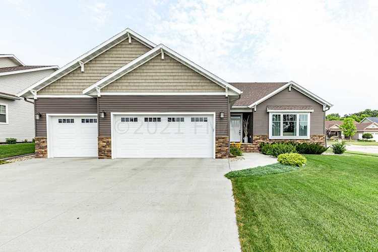 126 E 37 Ave West Fargo, ND 58078