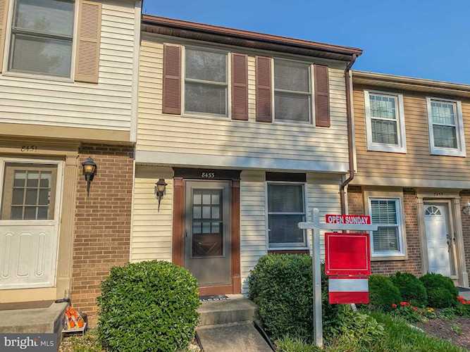 8453 Sugar Creek Ln Springfield, VA 22153 | MLS ® VAFX2011534 Photo 1