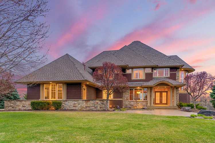 8701 Legends Club Drive Prior Lake, MN 55372