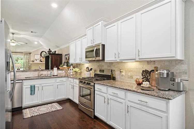 271 Capriccio Ln Montgomery, TX 77316