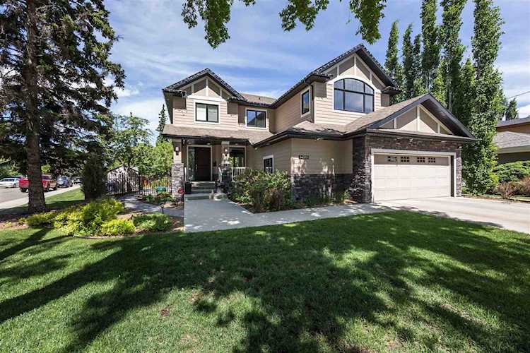 14388 Park Drive Edmonton, AB T5R 5V2