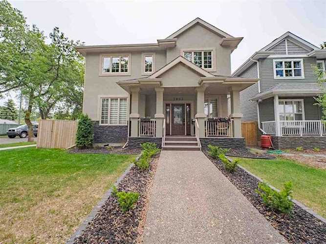 7903 79 Avenue Edmonton, AB T6C 0P7