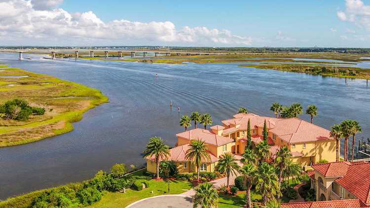 1297 Delfino Dr Jacksonville, FL 32225
