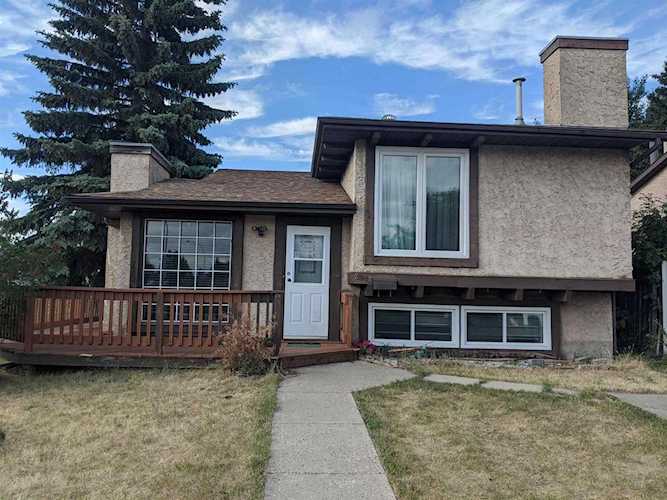 2938 150 Avenue Edmonton, AB T5Y 2B5