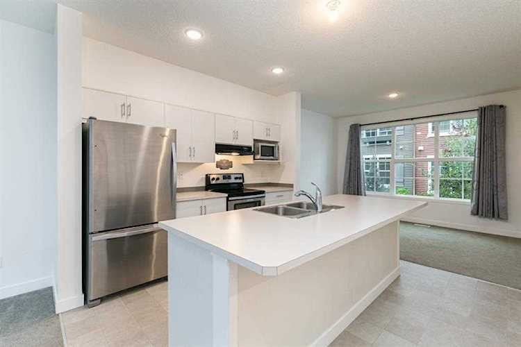 105 Silverado Skies Common SW Calgary, AB T2X 4C9