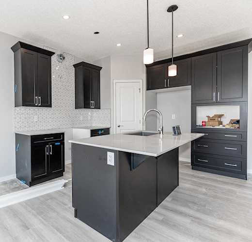 2356 54 Street Edmonton, AB T6X 2P2