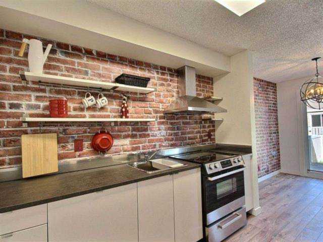 2576 79 Street Edmonton, AB T6K 3Y4
