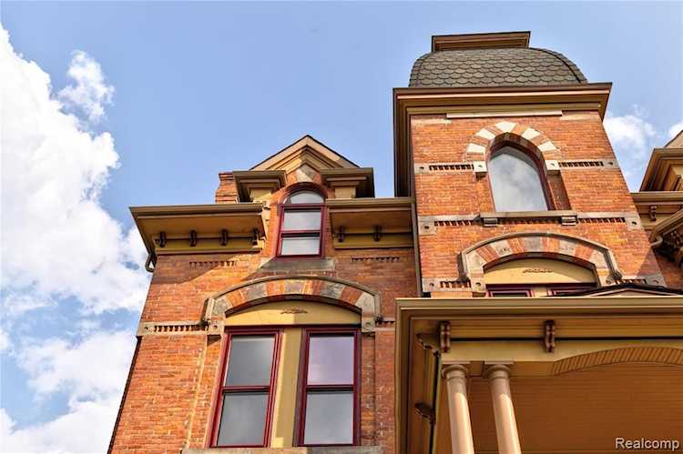 104 Edmund Place #4 Detroit, MI 48201
