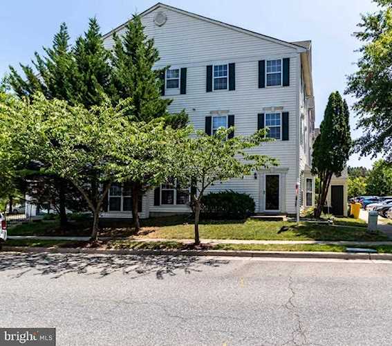 2001 Travis Point Ct Odenton, MD 21113 | MLS ® MDAA467976 Photo 1