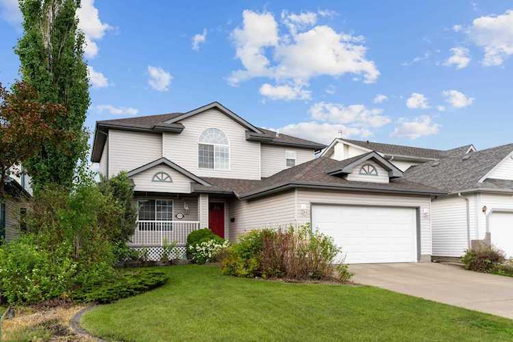 10319 178 Avenue Edmonton, AB T5X 5Y6