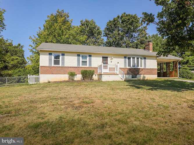 6 Sharon Dr W Boyce, VA 22620 | MLS® VACL2000212 Photo 1