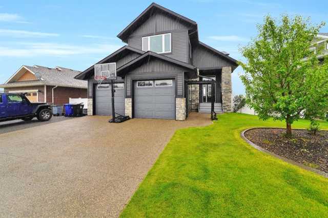 34 Parkridge Crescent Blackfalds, AB T4M 0H3
