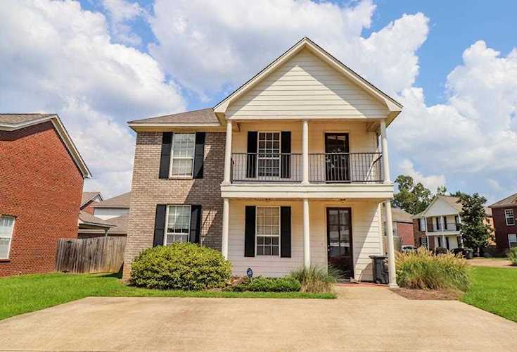 717 Southpointe Commons Loop Oxford, MS 38655