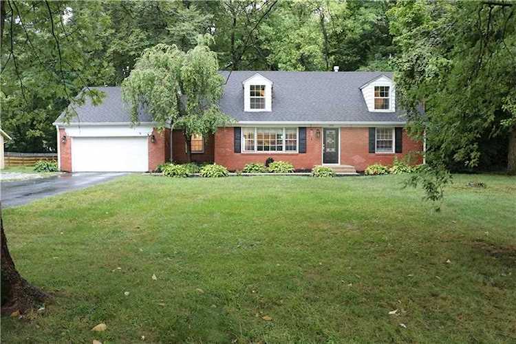 6918 Hoover Rd Indianapolis, IN 46260 | MLS 21809557 Photo 1
