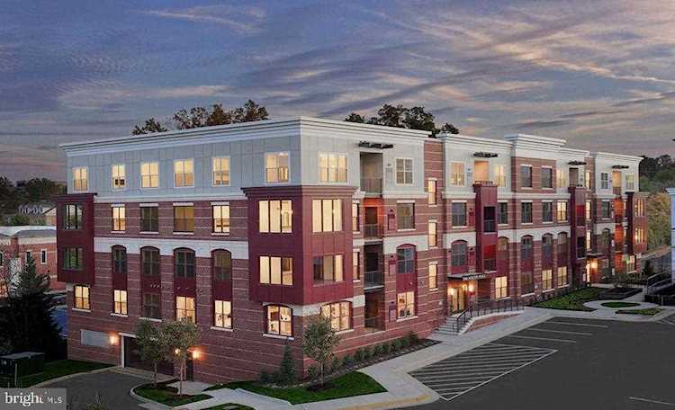 3985 Norton Place #403 Fairfax, VA 22030