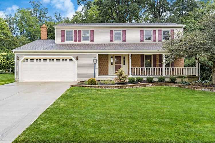 450 Whitley Drive Columbus, OH 43230 | MLS 221033527 Photo 1