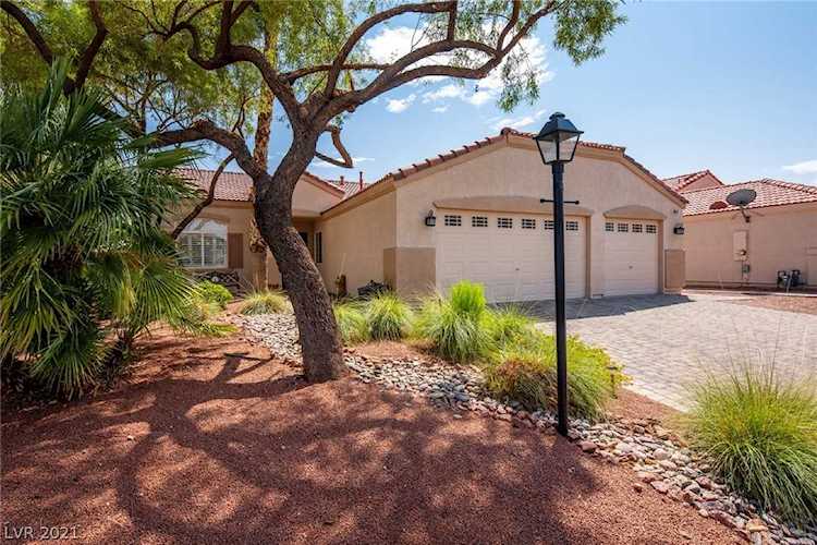 8032 Villa Fiesta St Las Vegas, NV 89131