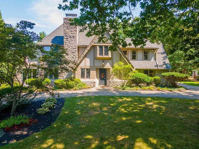 2408 Arlington Avenue Upper Arlington, OH 43221 | MLS 221033247 Photo 1