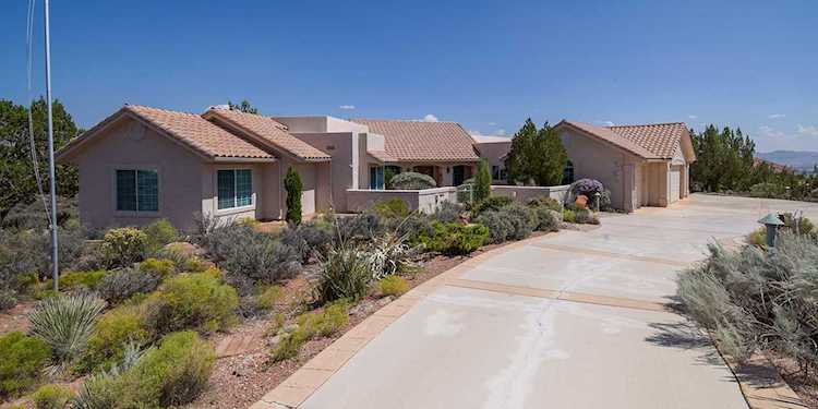 880 N Bonanza RD Leeds, UT 84746