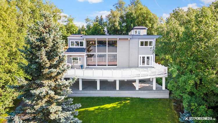 3753 W 100th Avenue Anchorage, AK 99515