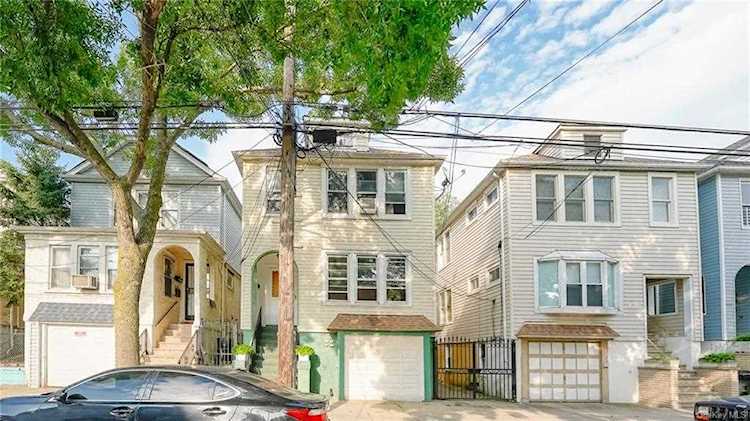 1116 Underhill Avenue Bronx, NY 10472