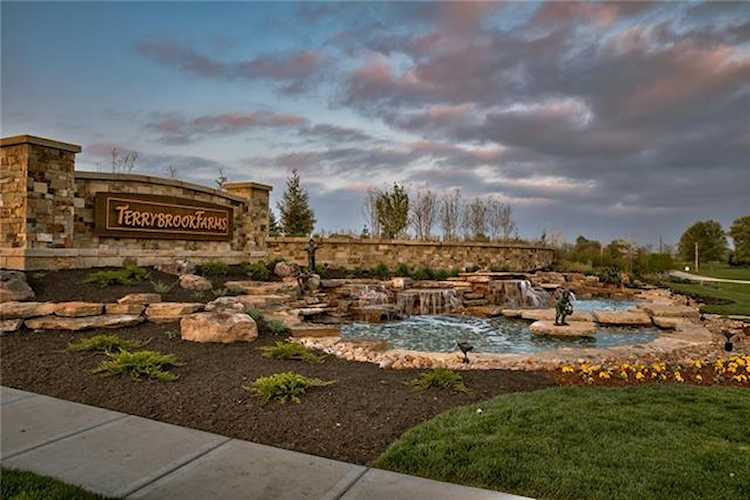 10806 W 173rd Terrace Overland Park, KS 66221 | MLS 2342322 Photo 1