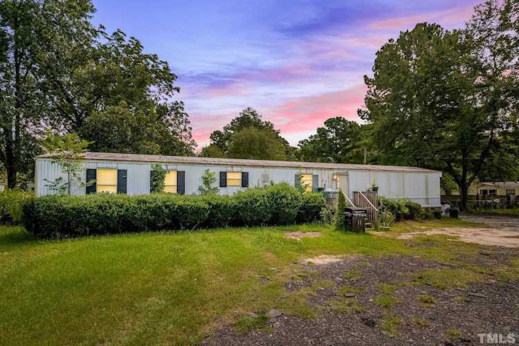 1293A Guy Road Clayton, NC 27520