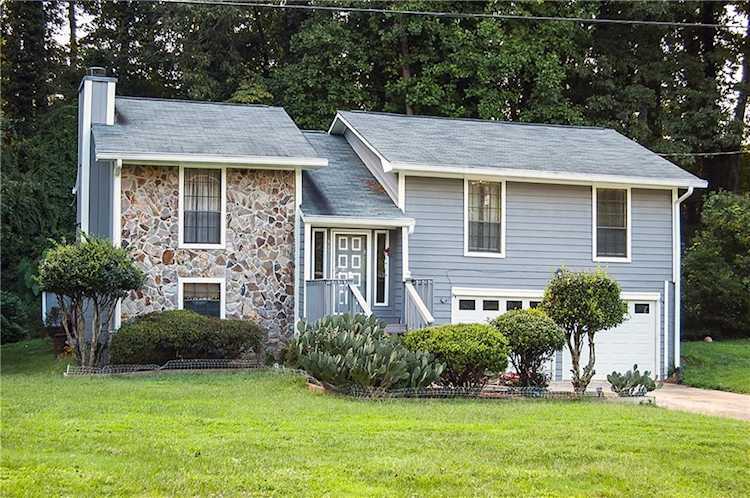 511 Chanterelle Dr Stone Mountain, GA 30087 | MLS 6936766 Photo 1