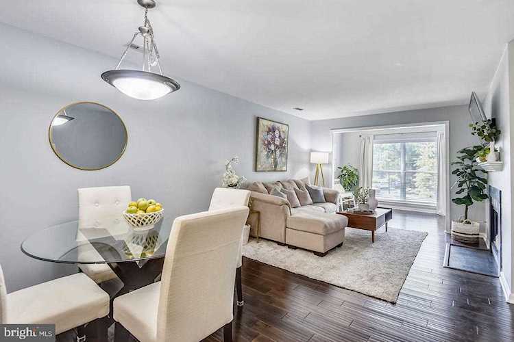 10300 Appalachian Circle #210 Oakton, VA 22124
