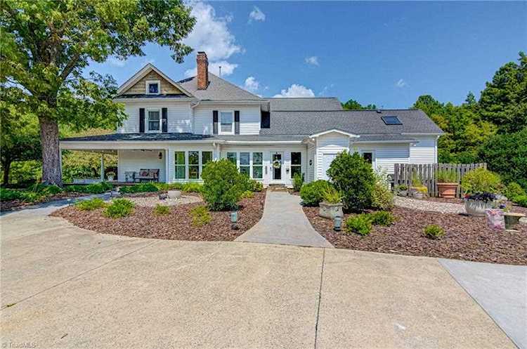 4719 Groometown Road Greensboro, NC 27407