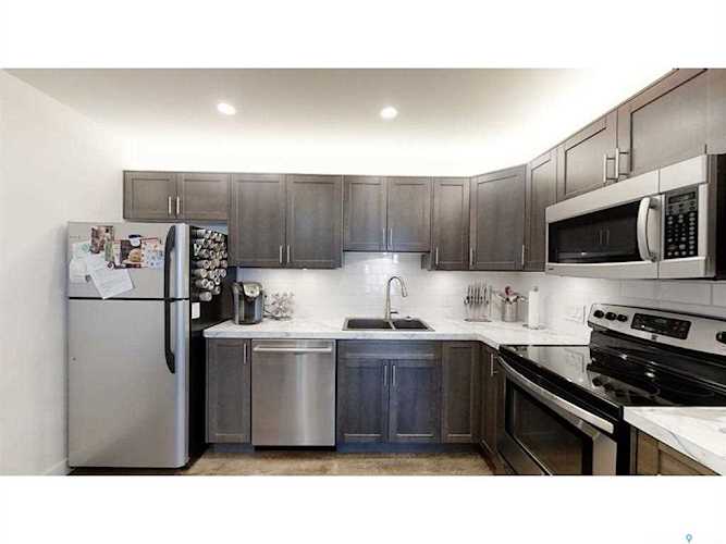 2410 Heseltine Rd Regina, SK S4V 1N9