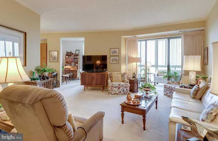 19365 Cypress Ridge Terrace #1021 For Sale in Leesburg Photo 1