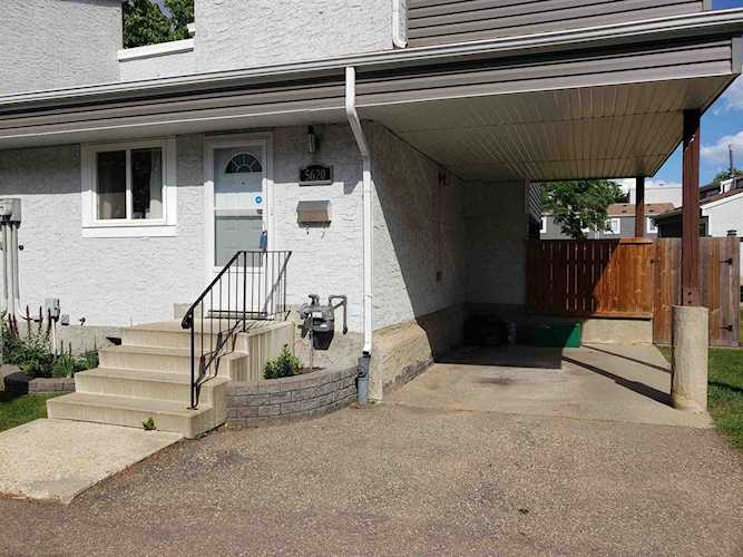 5620 19A Avenue Edmonton, AB T6L 2B9