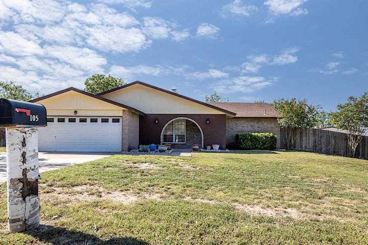 105 Quail Creek Dr Del Rio, TX 78840