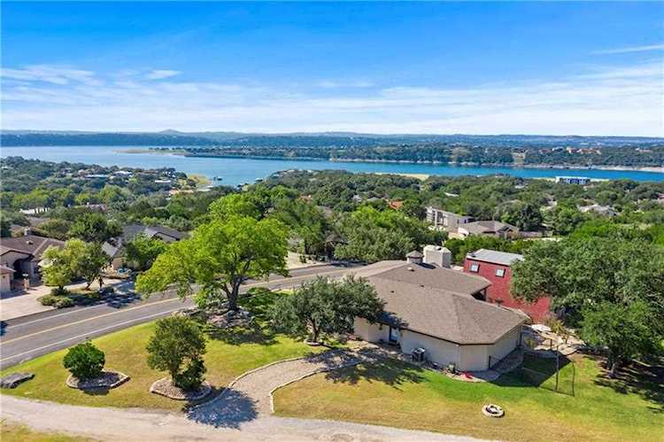 20568 Highland Lake DR Lago Vista, TX 78645