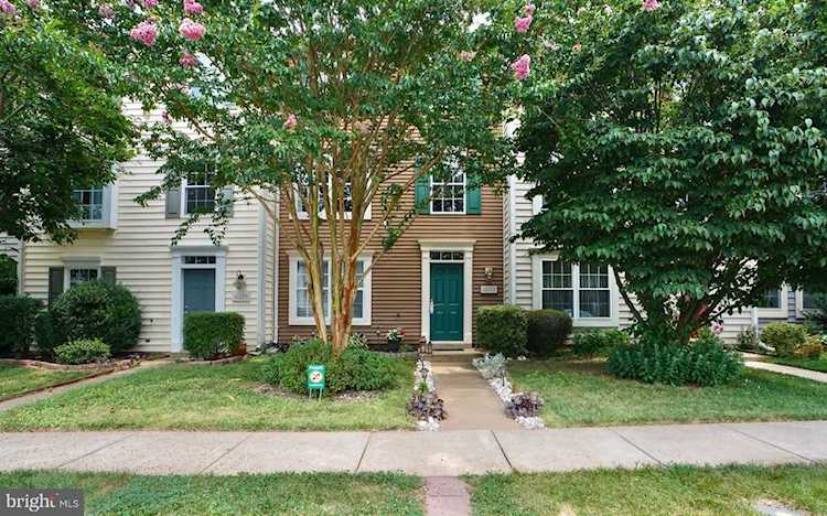 10273 Calypso Dr Manassas, VA 20110