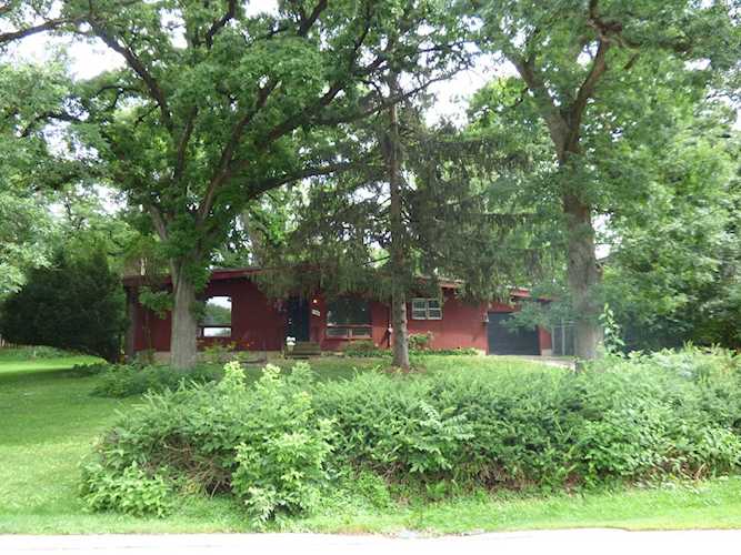 Check out 1101 Lincoln Ave in Fox River Grove, IL! Photo 1