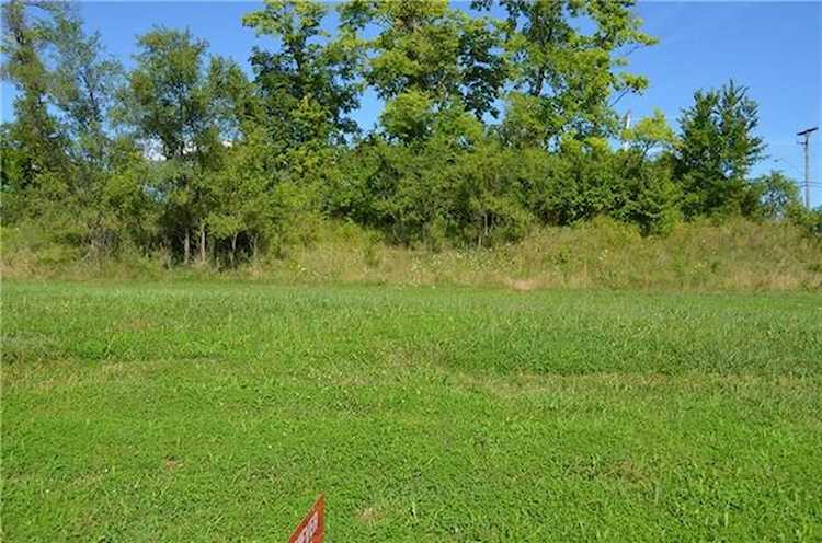 6205 N Chelsea Ave Kansas City, MO 64119 | MLS 2342843 Photo 1