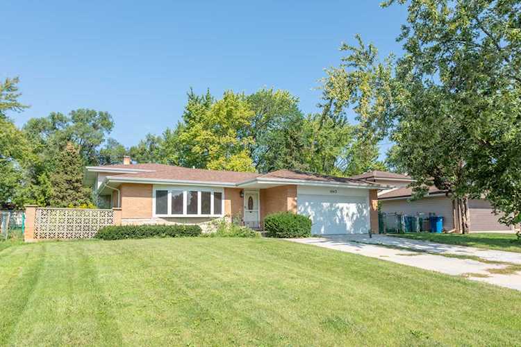 1042 Cuyahoga Dr Bartlett, IL 60103