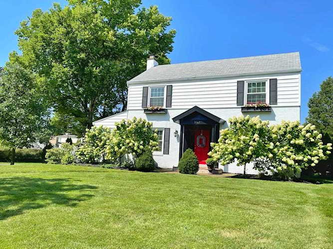 2667 Kent Road Columbus, OH 43221 | MLS 221033777 Photo 1
