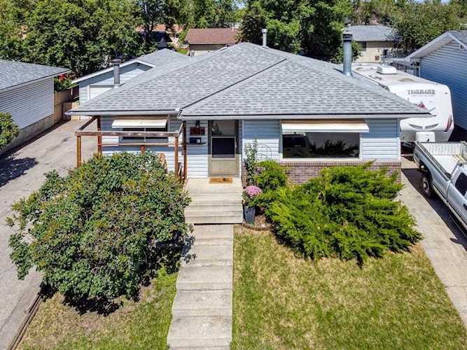 1949 Lytton Crescent SE Calgary, AB T2C 1K9