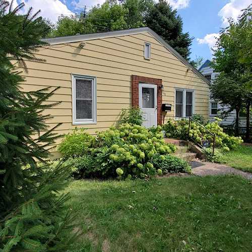 548 White Bear Avenue N Saint Paul, MN 55106