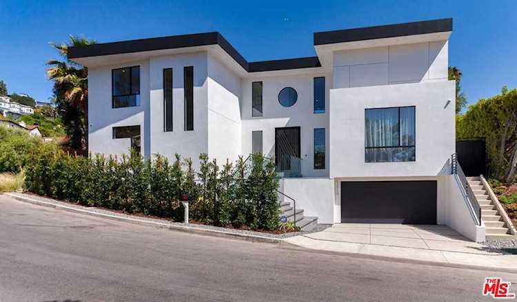 12119 Travis St Los Angeles, CA 90049