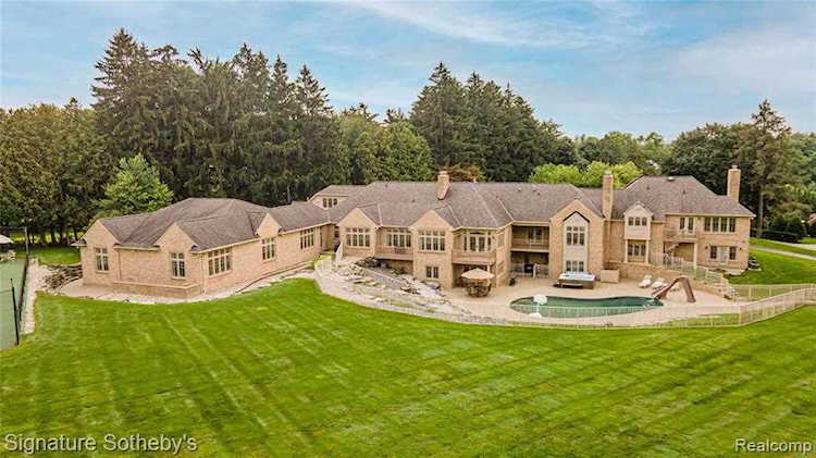 1100 Orchard Ridge Rd Bloomfield Hills, MI 48304