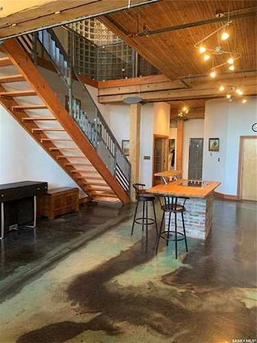 1255 Broad St Regina, SK S4R 1Y2