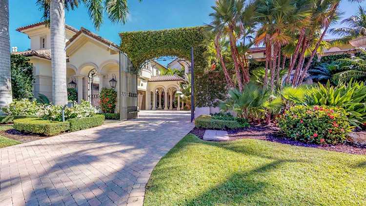 361 SE Mizner Lake Estates Lane Boca Raton, FL 33432